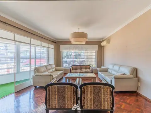 Alquiler  La Blanqueada Oficina con cocheras