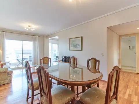 Venta semipiso 4 amb con dos cocheras en Ramos Mejia
