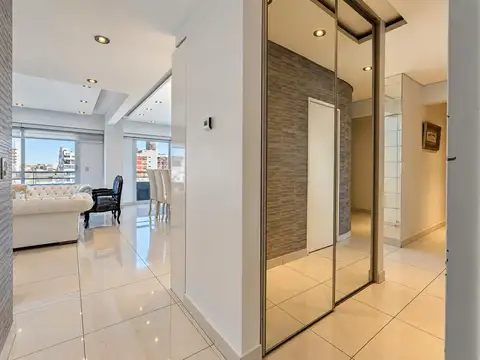 Departamento 5 ambientes con 4 baños