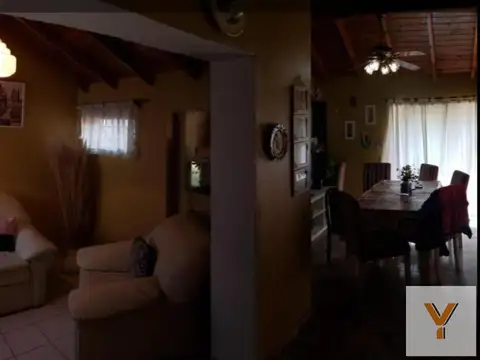 Casa en Venta - 3 Dormitorios 2 Baños - 201mts - Lomas De Zamora (Partido)