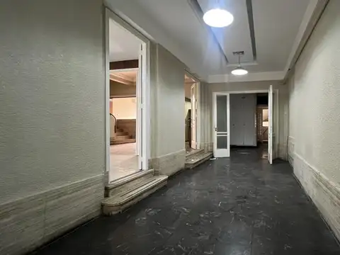 Casa 7 ambientes con 3 baños