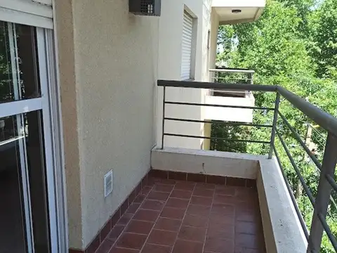 Departamento en Alquiler en Zarate, $ 650.000