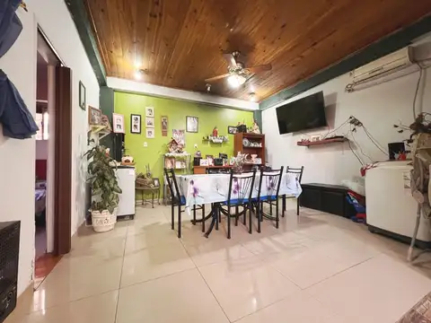 Depto Tipo Casa 5 ambientes con 1 baño