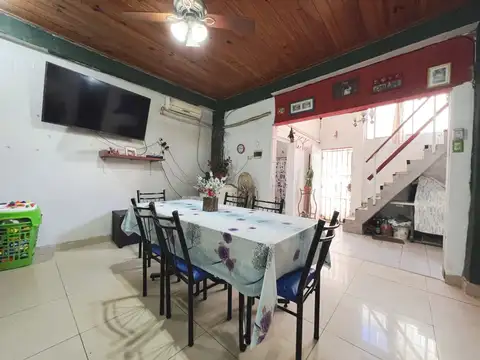 Depto Tipo Casa en Venta en Villa Dominico, USD 53.000