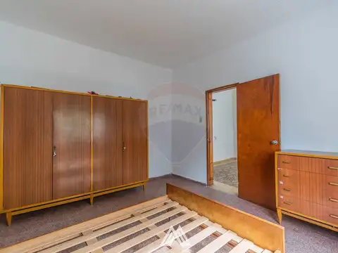 Casa en Alquiler con 1 cochera