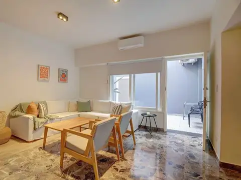 Depto Tipo Casa 4 ambientes con 2 baños