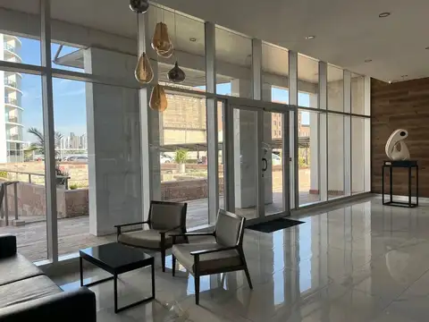 Sara Pinasco de Julierac 100