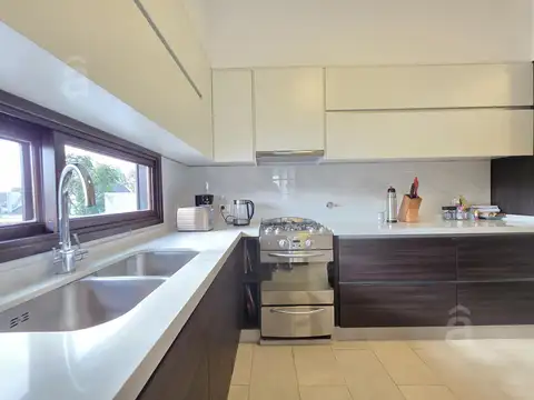 Depto Tipo Casa en Venta en Villa Ballester, USD 130.000