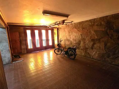 CASA EN VENTA GODOY CRUZ - APTA CRÉDITO