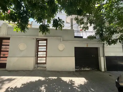 PH EN VENTA CON GARAGE S/ EXPENSAS 303 M2