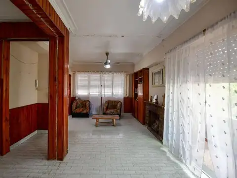 Depto Tipo Casa en Venta de 5 dormitorios