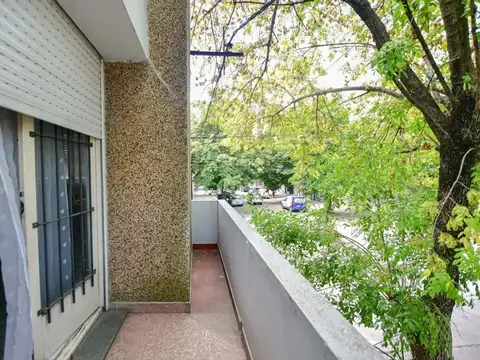 Depto Tipo Casa en Venta 50 años