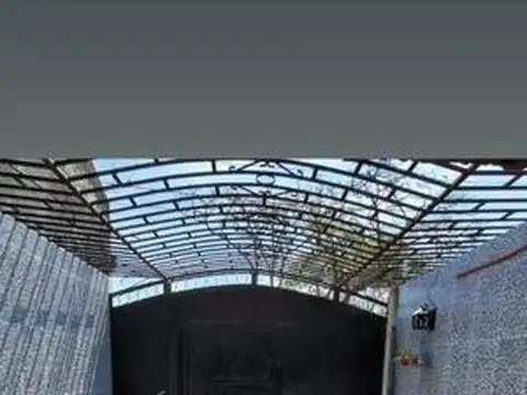 EXCELENTE CASA