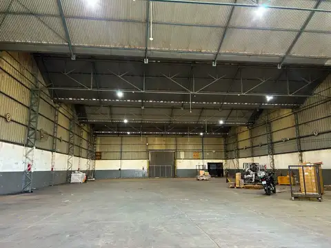 Nave 1.500 m2 - Circunvalación y Autopista a Santa Fe