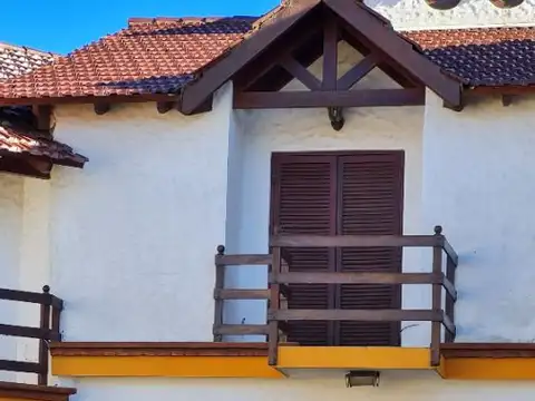 Domingo Faustino 100