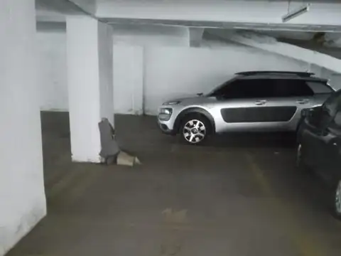 Cochera fija cubierta 