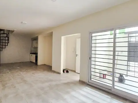 Departamento en Alquiler en Villa Lynch, $ 795.000