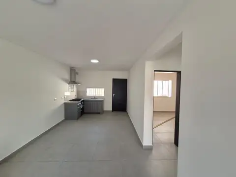 Casa en Alquiler con 1 cochera