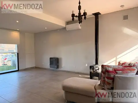 Casa 4 ambientes con 1 baño