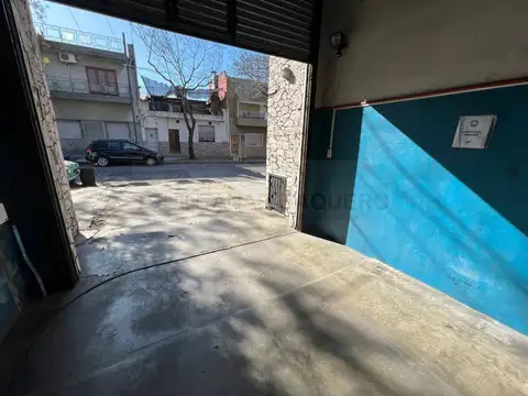 Casa 6 ambientes con 4 baños