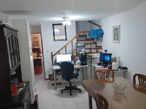 Exc Duplex 3 Amb con Fondo, Play-Room y Entrada de auto