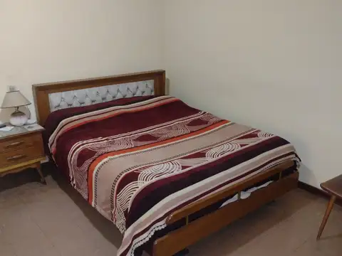 Buena casa sobre Av. Armesti