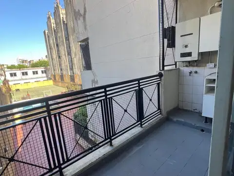 Departamento en Alquiler en Balvanera, $ 620.000