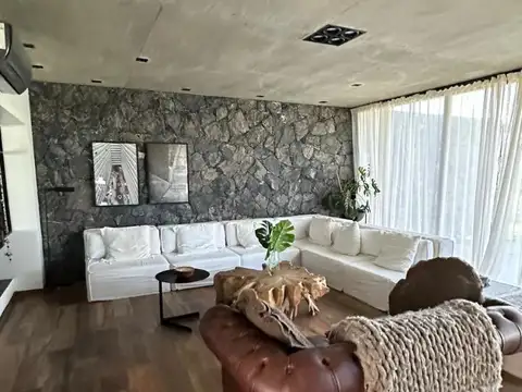 Exclusiva casa en Alquiler en la Arbolada!