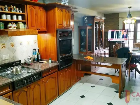 Casa en Venta en Parque Chacabuco, USD 250.000