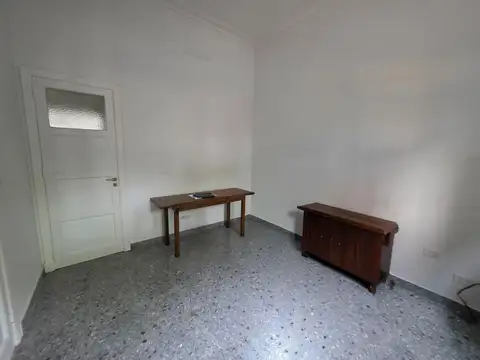 Oficina 3 ambientes con 1 baño