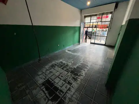 Local en Alquiler en Villa Ballester, $ 450.000