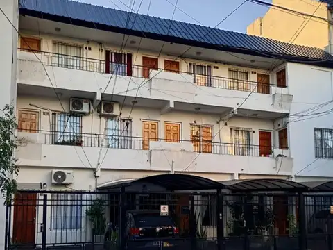 Lavalle 302 , Piso 1