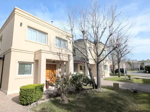 Casa en venta Habitat Pilar CREDITO 4 Dormitorios