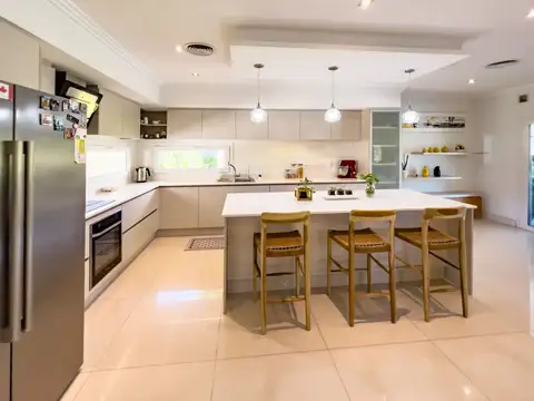 Venta casa 7 ambientes en Terravista