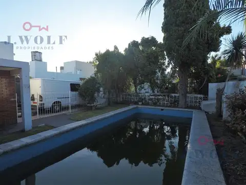 Casa 5 ambientes con 2 baños