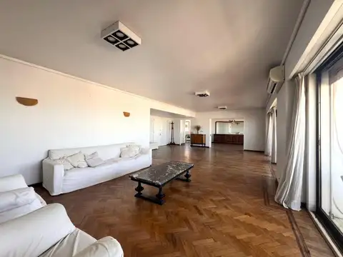 Departamento 5 ambientes con 4 baños