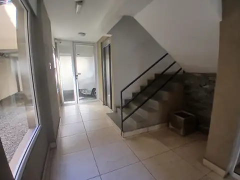 Departamento De Dos Ambientes. Morón Sur