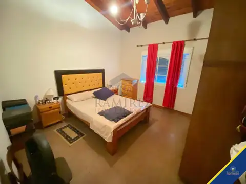 CASA CON LOCAL EN VENTA