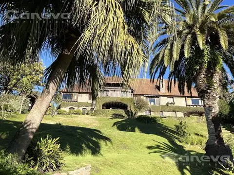 Casa en Venta en Acassuso Libertador  /  Solis, USD 5.400.000