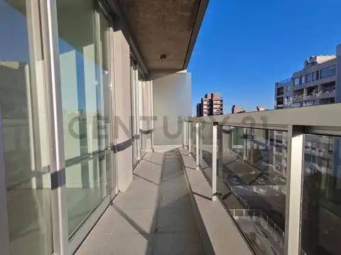 VENTA DEPTO 2 AMBIENTES CON BALCON PERMUTA