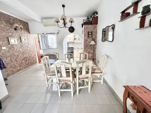 Casa 3 ambientes con 1 baño