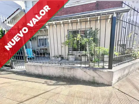 Casa en PH de tres ambientes reciclada a nuevo.