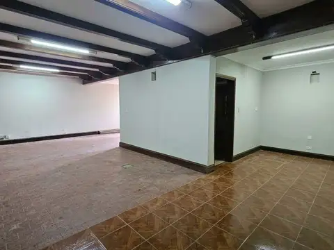 Casa 12 ambientes con 7 baños