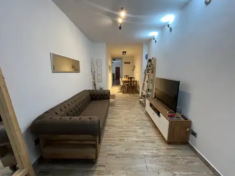 Avenida General Enrique Mosconi 1300