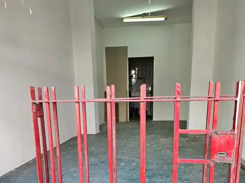 LOCAL EN CONSTITUCION- SIN EXPENSAS- MUY BUEN ESTADO