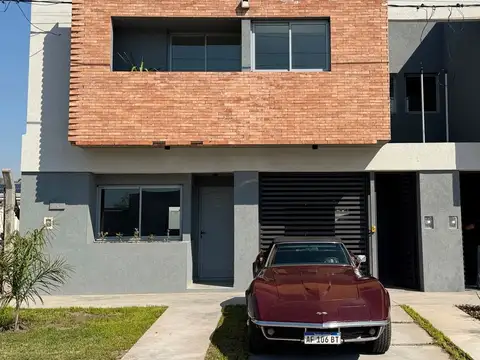 VENTA DUPLEX/ 2 DORMITORIOS/Bo.AMANCAY