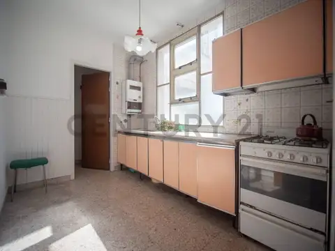 Departamento 5 ambientes con 2 baños