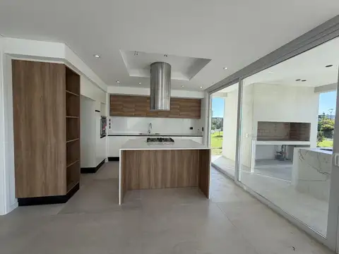 Casa en venta de una sola planta 3 Dormitorios - Barrio Cerrado Vida - Funes 