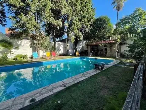 Venta Casa 5 ambientes en Villa Sarmiento