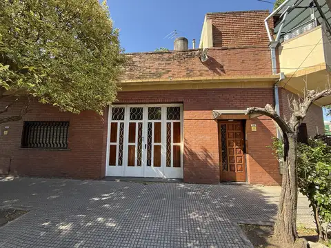 Av. Emilio Castro al 6900